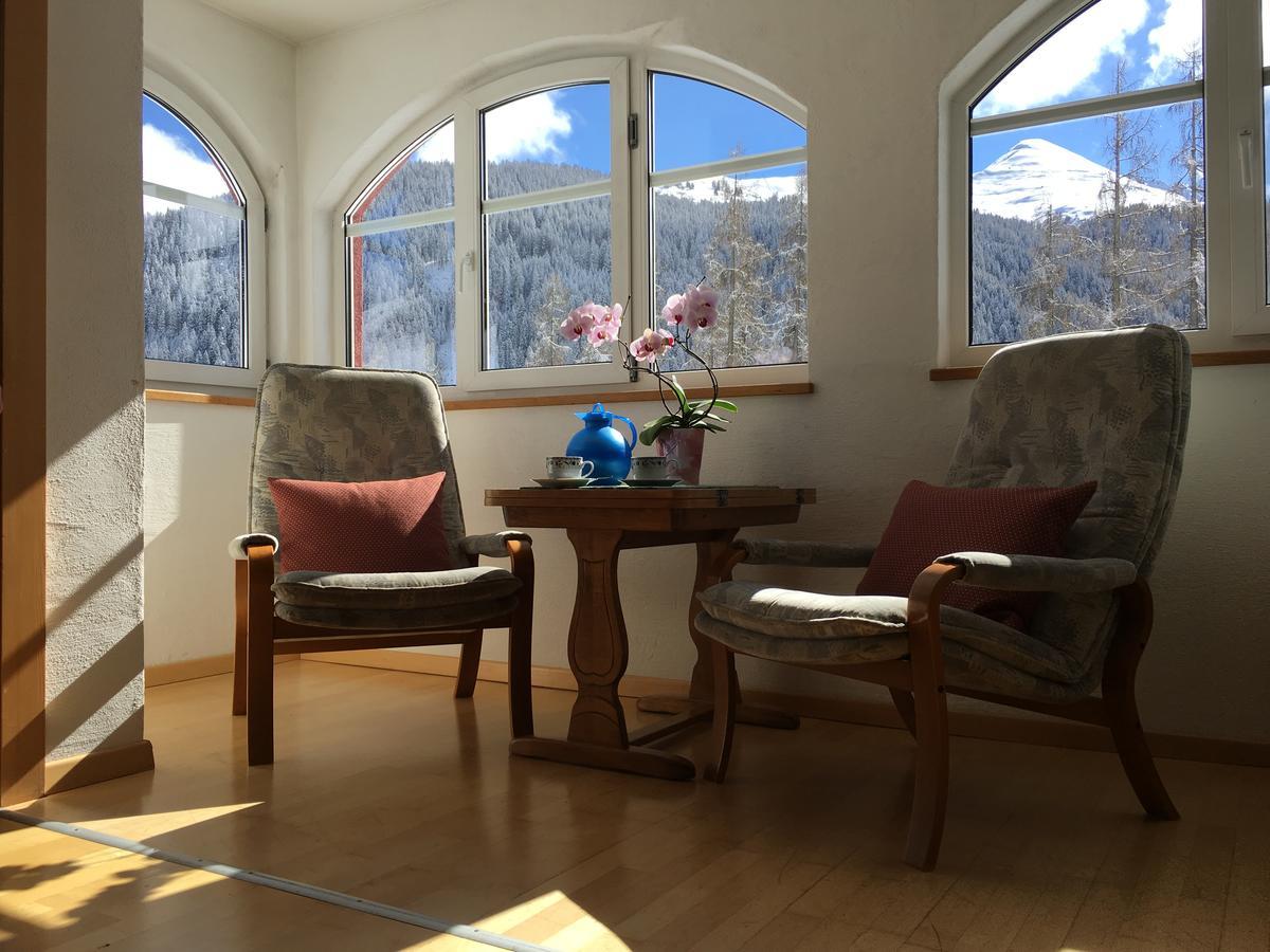Bnb Guesthouse Lusi Frauenkirch Exterior foto